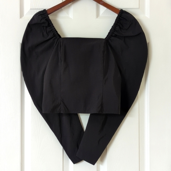 Levi's Tops - Levi's Junie Long Mutton Sleeve Square Neck Cropped Slim Fit Blouse Black XS